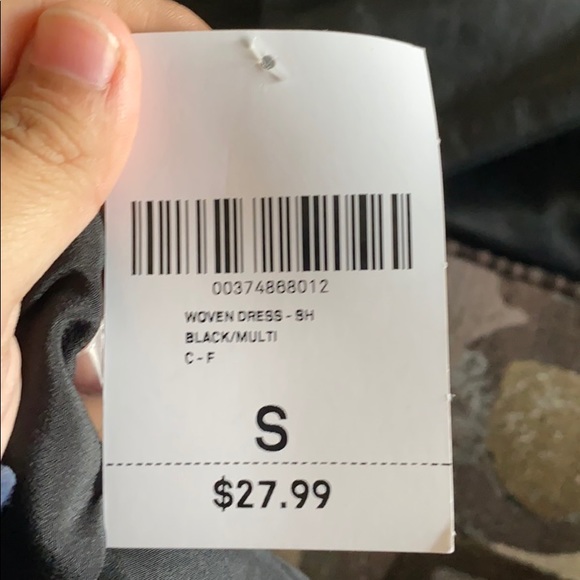 Didn’t fit and it was final sale. - Picture 4 of 4